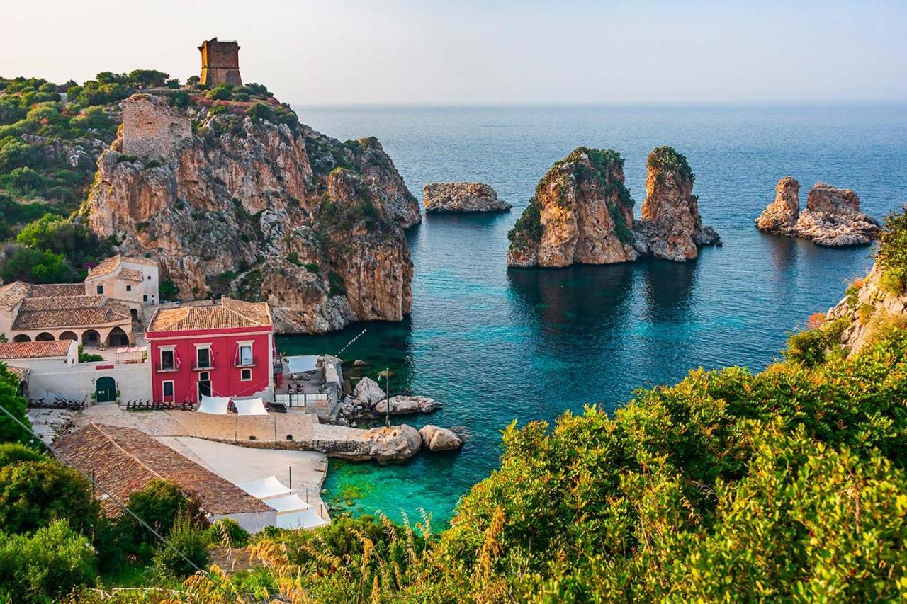 Sole, Mare E Trallalla Rilievo Екстер'єр фото